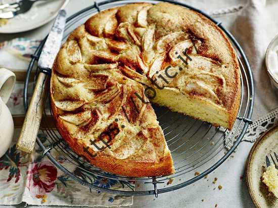 کیک سیب و دارچین